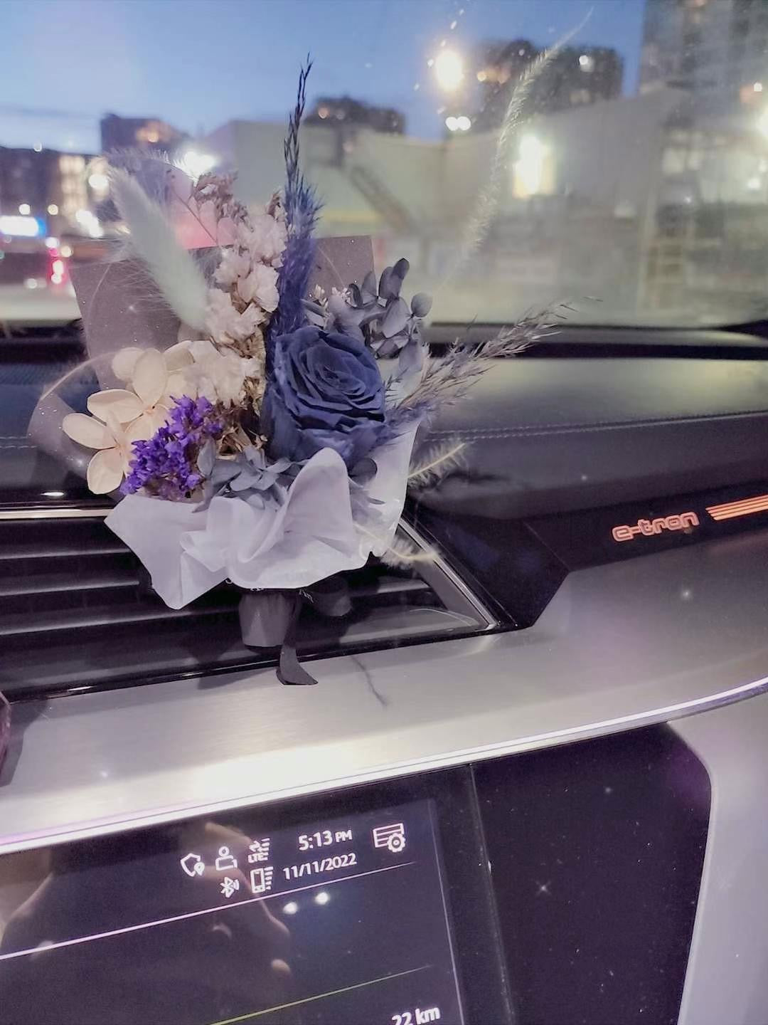 Dried & Preserved Flower Bouquet Car Diffuser