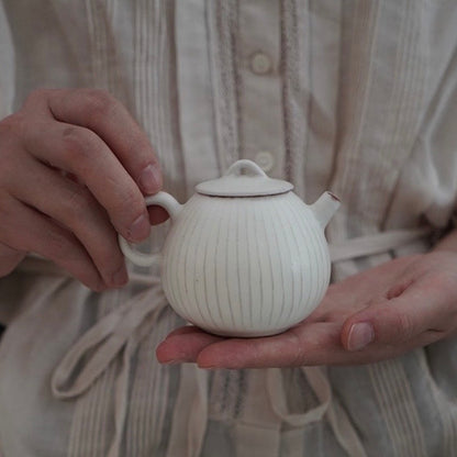 Jingdezhen | Laoli | Chinese Style Traditional Teapot (2 Colors)