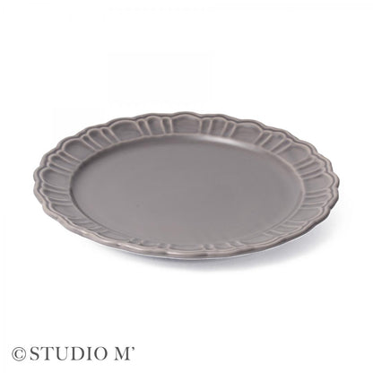 Studio M' | Pomponner Round Plates - Gray